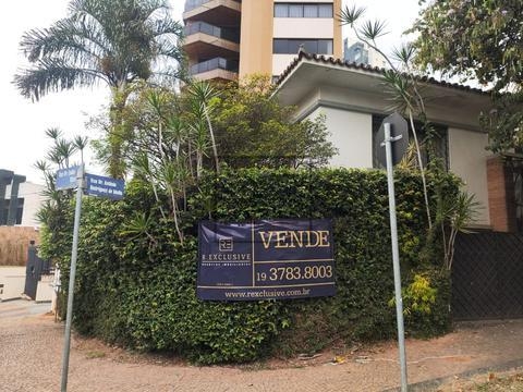 Imóvel de Esquina Comercial à Venda no Bairro Cambuí ao lado Oba e Restaurante Seo Rosa