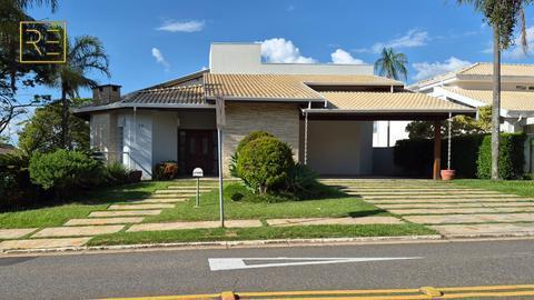 Casa com 4 suítes para locação no Alphaville Campinas