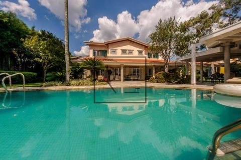 Casa e venda no Gramado com 4 suítes