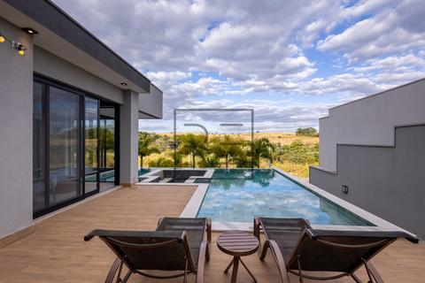 Casa de Alto Padrão no Arborais | 3 Suítes, Spa e Privacidade Total