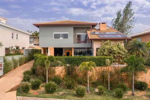 Casa a venda em Sousas com 4 suítes